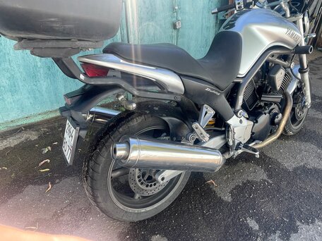 2003 Yamaha BT1100 Bulldog, серебристый, 390000 рублей, вид 2