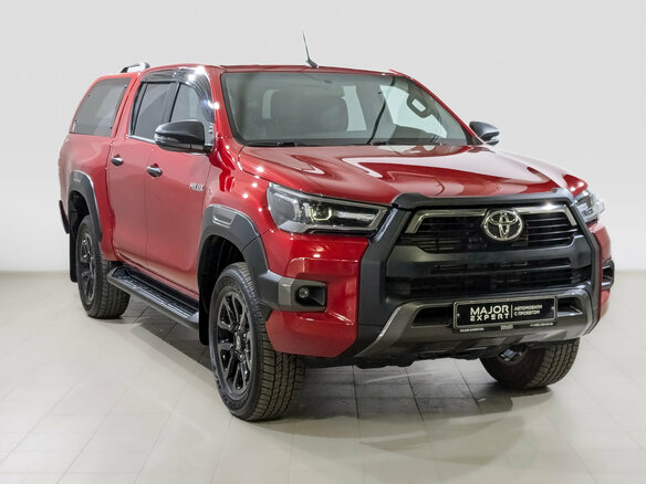 2020 Toyota Hilux VIII Рестайлинг 2, красный - вид 2