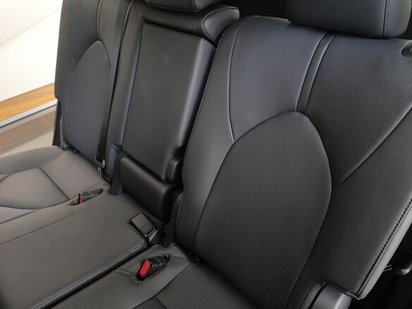 2026 Toyota Highlander IV (XU70), белый - вид 11