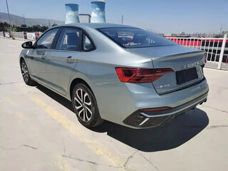 2026 Jetta VA7, серебристый, 1750898 рублей, вид 2