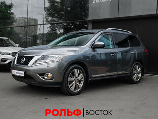 Nissan Pathfinder IV