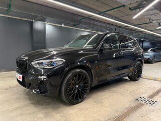 2020 BMW X5 40i IV (G05/G18), чёрный, 5950000 рублей, вид 3