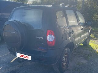 2010 Chevrolet Niva I Рестайлинг, коричневый, 420000 рублей, вид 4