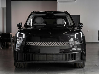 2025 Lynk & Co 900, чёрный, 8050000 рублей, вид 2