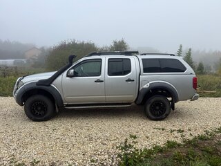 2008 Nissan Navara (Frontier) III (D40), серебристый, 1200000 рублей, вид 4