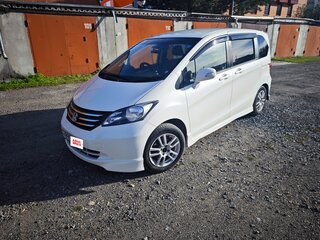 2009 Honda Freed I, белый, 920000 рублей, вид 2