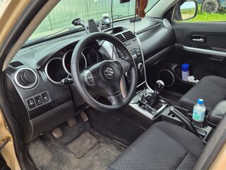 2005 Suzuki Grand Vitara II, бежевый, 650000 рублей, вид 5