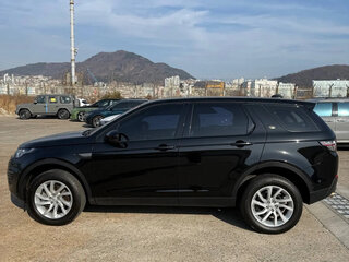 2019 Land Rover Discovery Sport I, чёрный, 1890000 рублей, вид 3