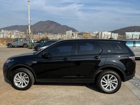 2019 Land Rover Discovery Sport I, чёрный, 1890000 рублей, вид 3