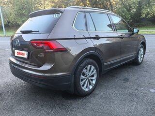 2017 Volkswagen Tiguan II, коричневый, 1790000 рублей, вид 5
