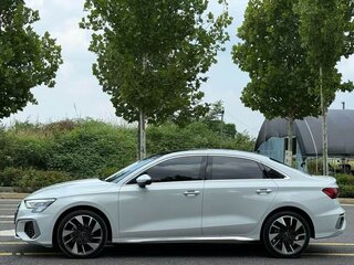 2024 Audi A3 35 TFSI Long IV (8Y), белый, 1797111 рублей, вид 3