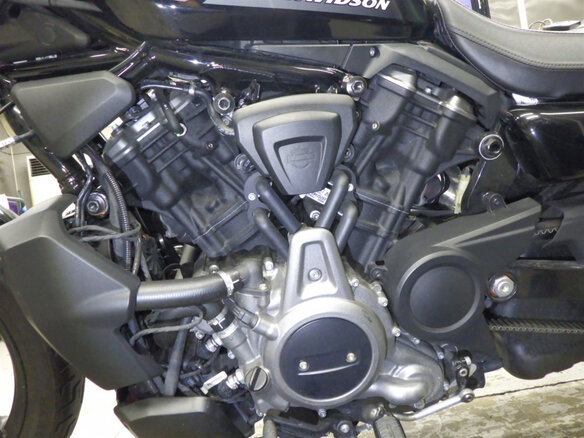 2022 Harley-Davidson Nightster, чёрный, 775000 рублей - вид 14