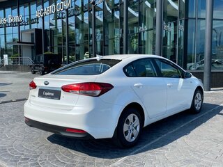 2019 Kia Cerato III Рестайлинг (Classic), белый, 1619000 рублей, вид 2