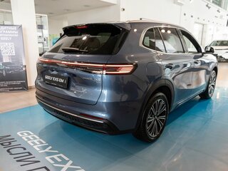 2026 Geely EX5 Гибрид EM-i, голубой, 3974990 рублей, вид 4