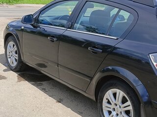 2010 Opel Astra H Рестайлинг, чёрный, 520000 рублей, вид 4