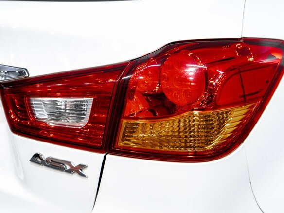 2017 Mitsubishi ASX I Рестайлинг 2, белый, 1989000 рублей - вид 7