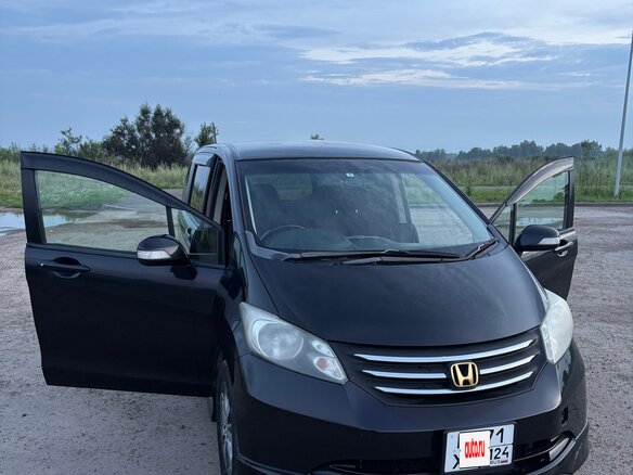 2010 Honda Freed I, чёрный, 940000 рублей - вид 1