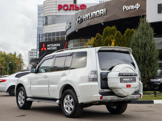 2013 Mitsubishi Pajero IV Рестайлинг 1, белый, 1798000 рублей, вид 5