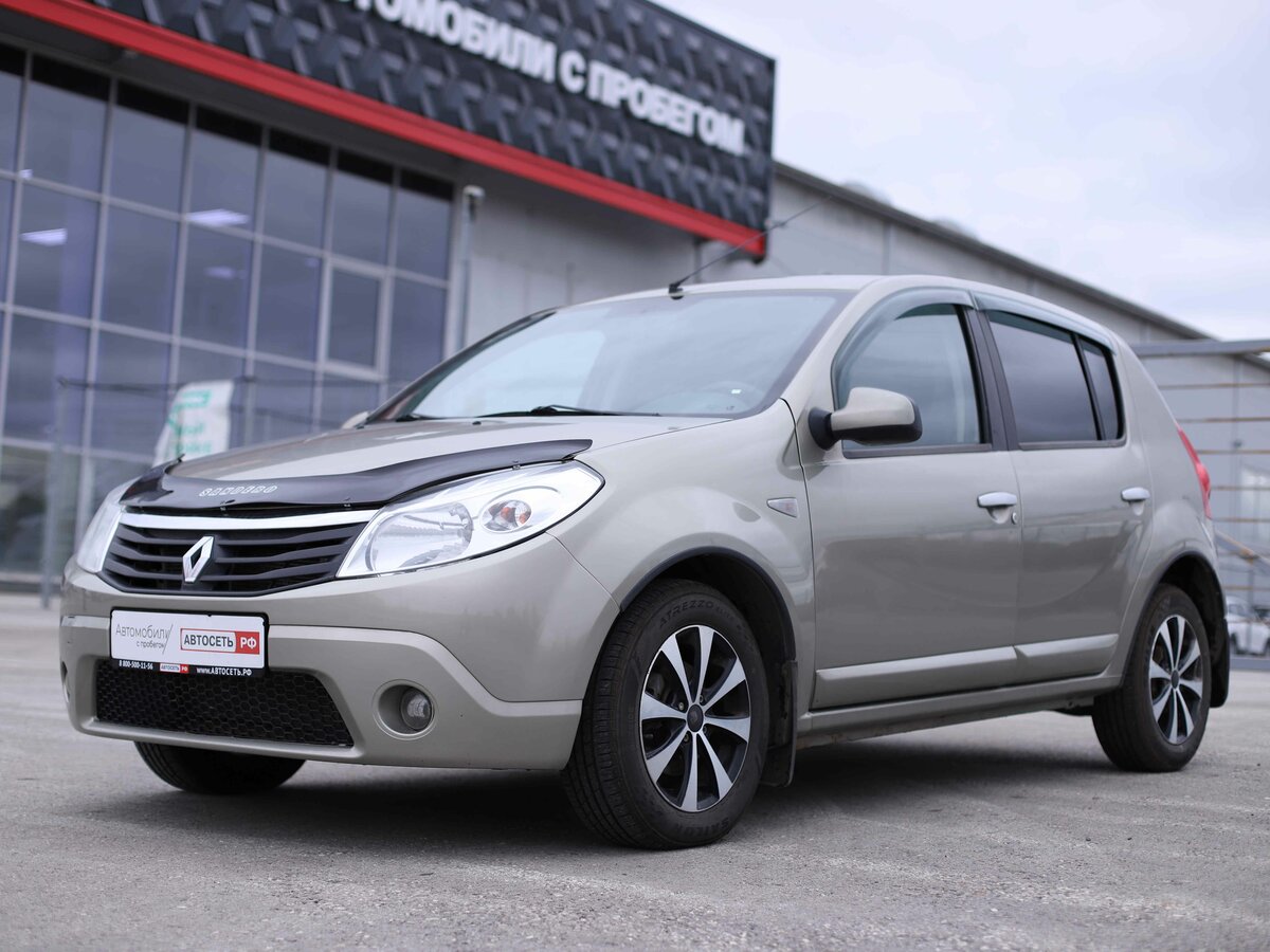Открыть фотографии: Renault Sandero I