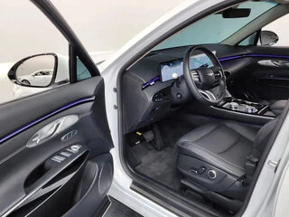 2025 Genesis GV70 I Рестайлинг, белый, 6530000 рублей, вид 5