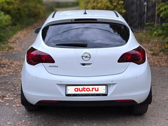 2011 Opel Astra J, белый - вид 5