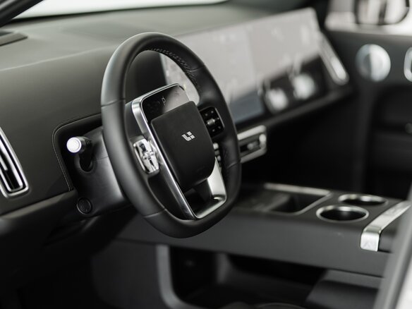 2025 Li Auto (Lixiang) L6 I, серебристый - вид 11