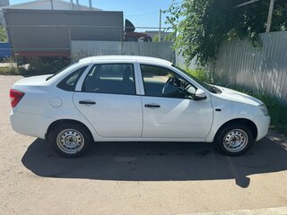 2013 Lada (ВАЗ) Granta I, белый, 440000 рублей, вид 2