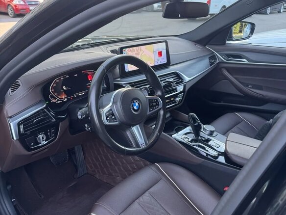 2021 BMW 5 серии Long 530Li xDrive VII (G30/G31/G38) Рестайлинг, чёрный, 4250000 рублей - вид 7