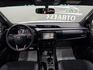 2025 Toyota Hilux VIII Рестайлинг 2, белый, 7050000 рублей, вид 5