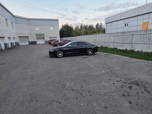 2014 Audi S8 III (D4) Рестайлинг, чёрный, 5100000 рублей - вид 2