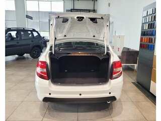 2026 Lada (ВАЗ) Granta I Рестайлинг, белый, 1272200 рублей, вид 4