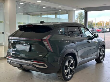 2024 Geely Atlas II, зелёный, 2767000 рублей, вид 4