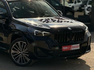 2026 BMW X1 20i xDrive III (U11/U12), чёрный, 5300000 рублей, вид 2