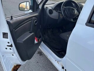 2012 Renault Logan I Рестайлинг, белый, 170000 рублей, вид 5