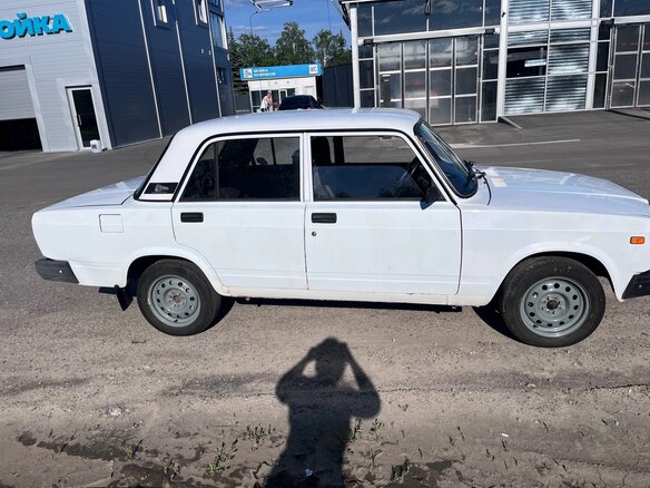 2009 Lada (ВАЗ) 2107, белый, 150000 рублей - вид 1