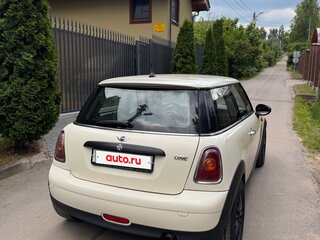 2010 Mini Hatch One II (R56) Рестайлинг, белый, 790000 рублей, вид 5