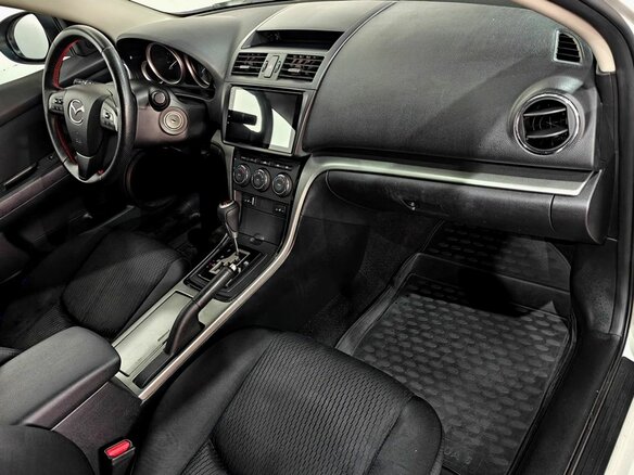 2010 Mazda 6 II (GH) Рестайлинг, белый, 899000 рублей - вид 9
