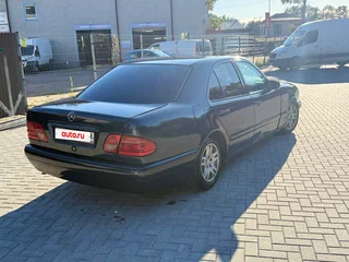 1997 Mercedes-Benz E-Класс 230 II (W210, S210), синий, 180000 рублей, вид 5