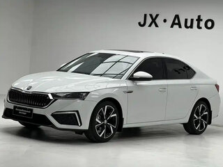 2022 Skoda Octavia IV (A8), белый, 2251255 рублей, вид 4