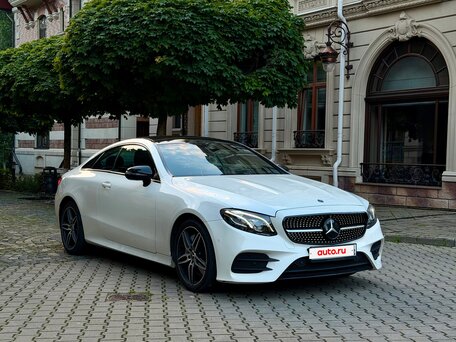 2017 Mercedes-Benz E-Класс 300 V (W213, S213, C238), белый, 3990000 рублей, вид 4