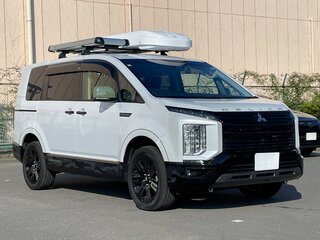 2023 Mitsubishi Delica D:5 I Рестайлинг, белый, 2400000 рублей, вид 1