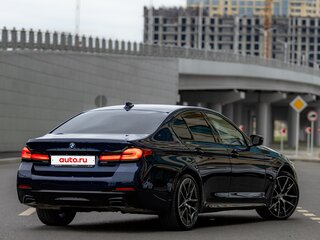 2021 BMW 5 серии 530d xDrive VII (G30/G31/G38) Рестайлинг, синий, 7200000 рублей, вид 3