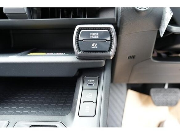 2026 Toyota RAV4 VI (XA60), белый, 8100000 рублей - вид 22
