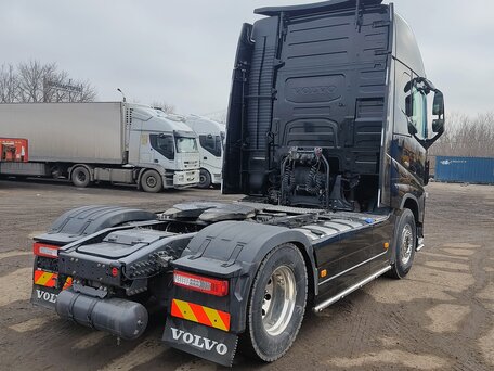 2019 Volvo FH, чёрный, 9700000 рублей, вид 5