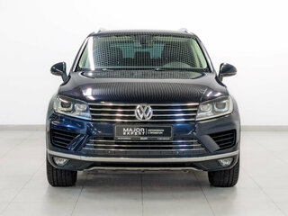 2016 Volkswagen Touareg II Рестайлинг, чёрный, 2650000 рублей, вид 2