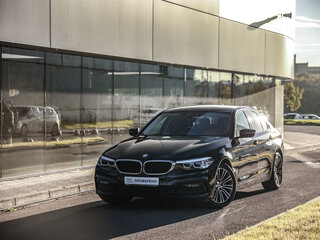 2019 BMW 5 серии 530d xDrive VII (G30/G31/G38), чёрный, 3699000 рублей, вид 1