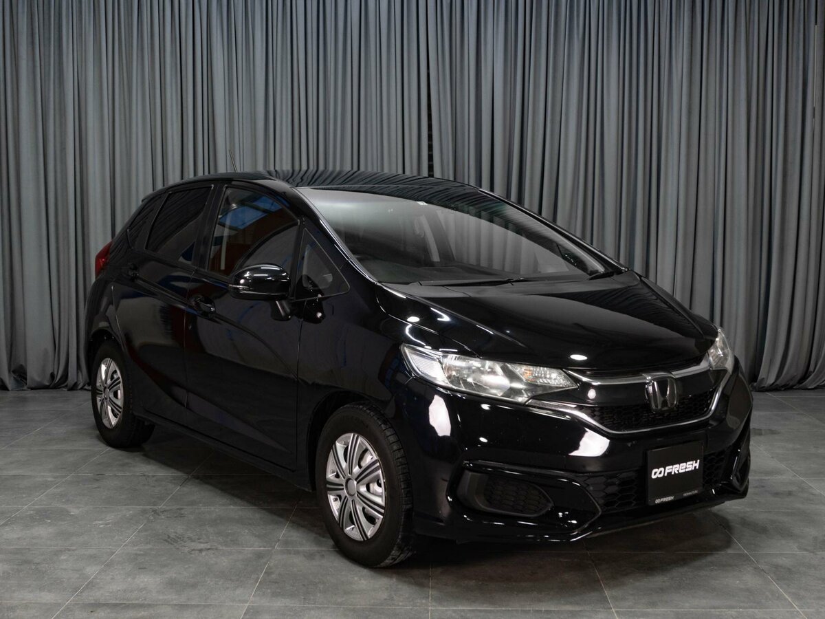 Открыть фотографии: Honda Fit III Рестайлинг
