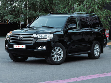 2019 Toyota Land Cruiser 200 Series Рестайлинг 2, чёрный, 6170000 рублей, вид 1