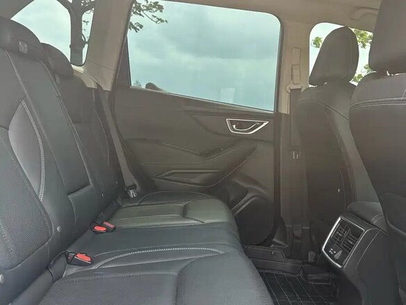 2021 Subaru Forester V, серебристый - вид 8