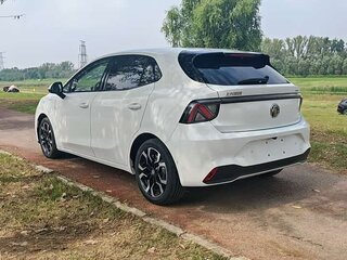 2025 MG 4 EV 53.95 kWh II, белый, 1770000 рублей, вид 5
